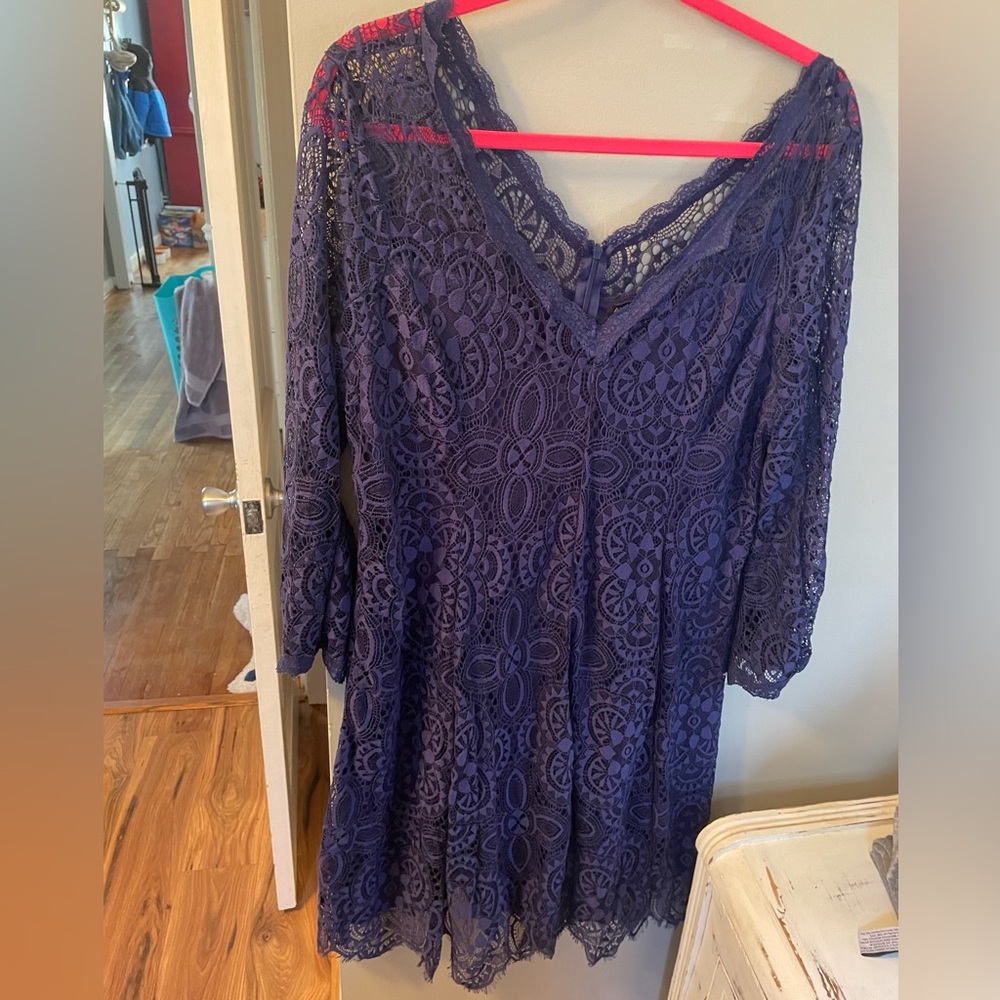 Women’s Navy Lace Dress- knee length- size: 2X